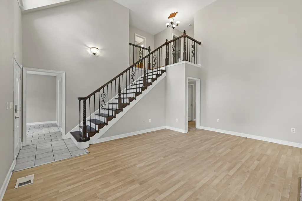 5048 Appalachain Drive Goodlettsville TN 37072