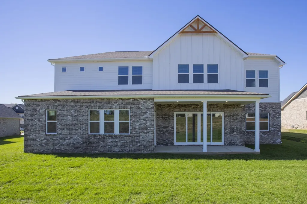 1921 Harmony Road Spring Hill TN 37174