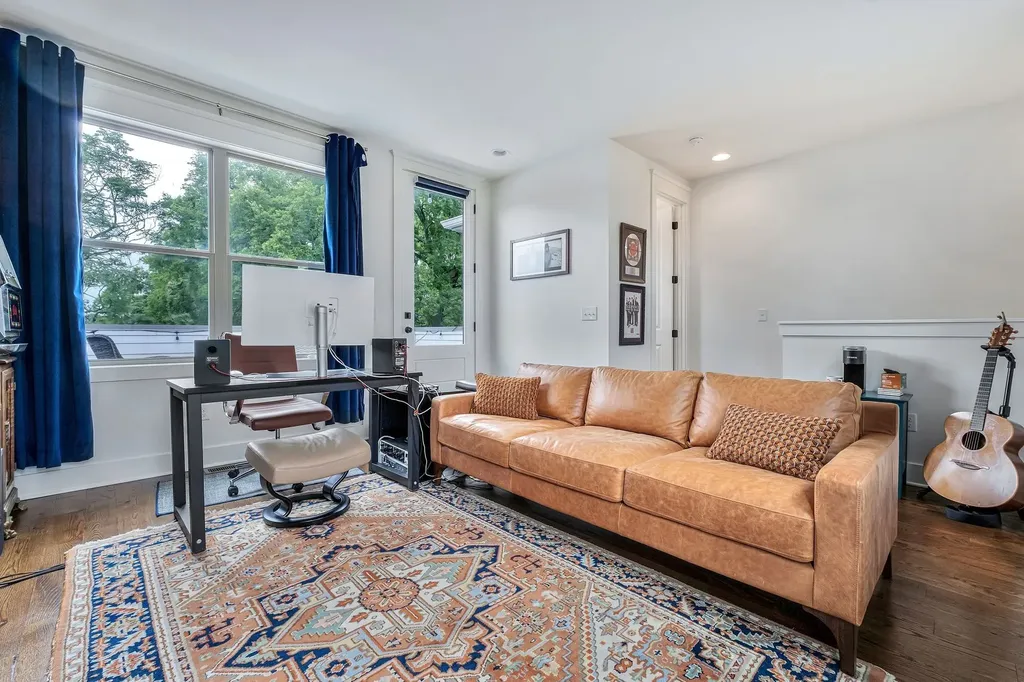1510B 10th Ave, N Nashville TN 37208