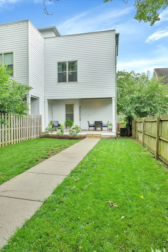 1510B 10th Ave, N Nashville TN 37208