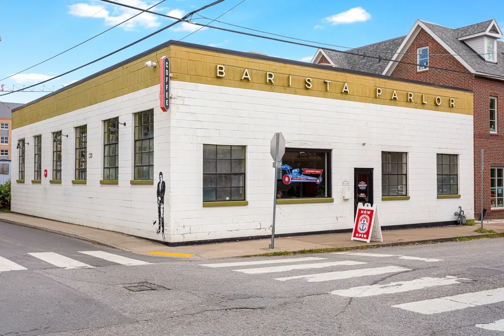 1510B 10th Ave, N Nashville TN 37208