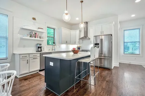 1510B 10th Ave, N Nashville TN 37208