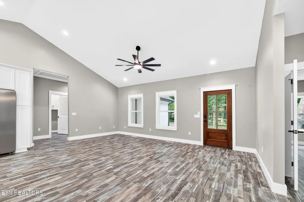 301 Hilltop Drive Crossville TN 38555