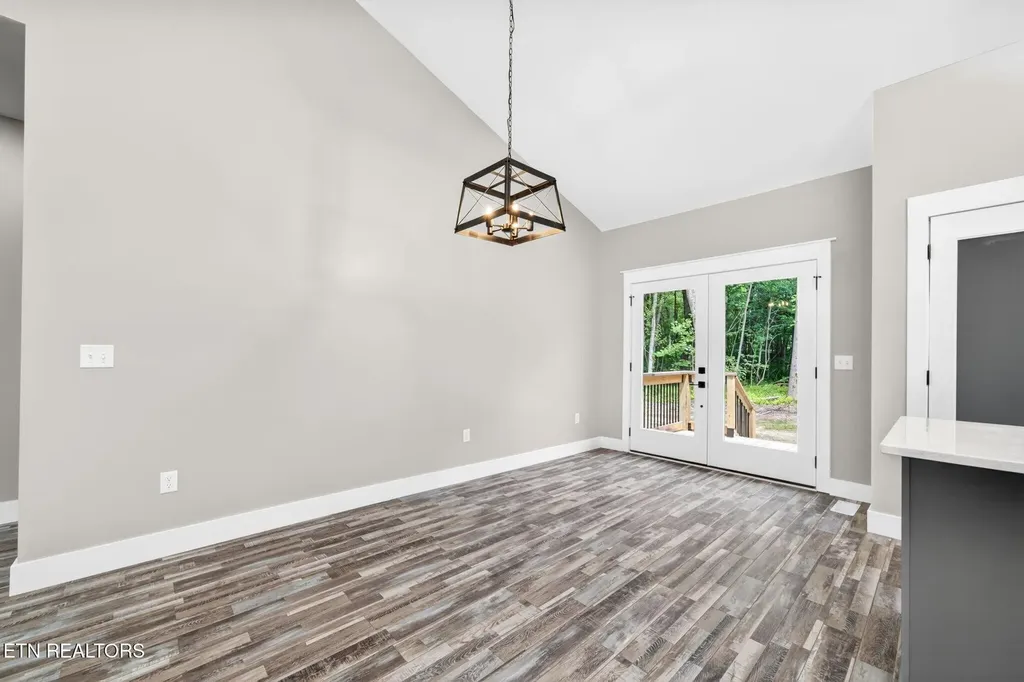 301 Hilltop Drive Crossville TN 38555