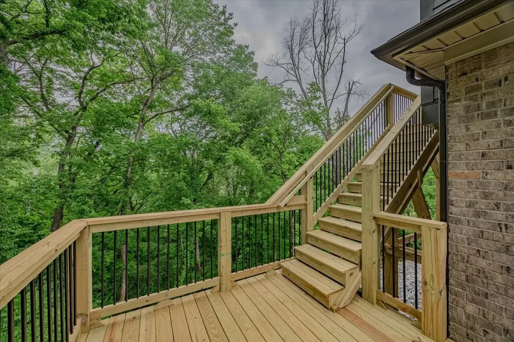 701 Harpeth Knoll Court Nashville TN 37221