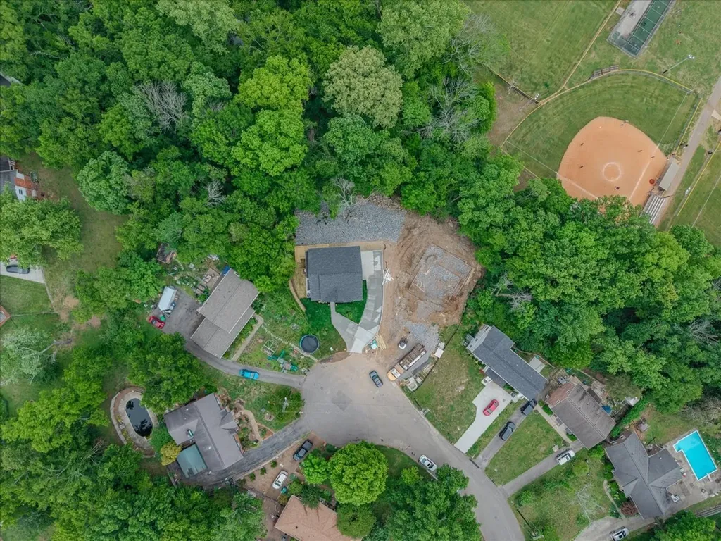 701 Harpeth Knoll Court Nashville TN 37221