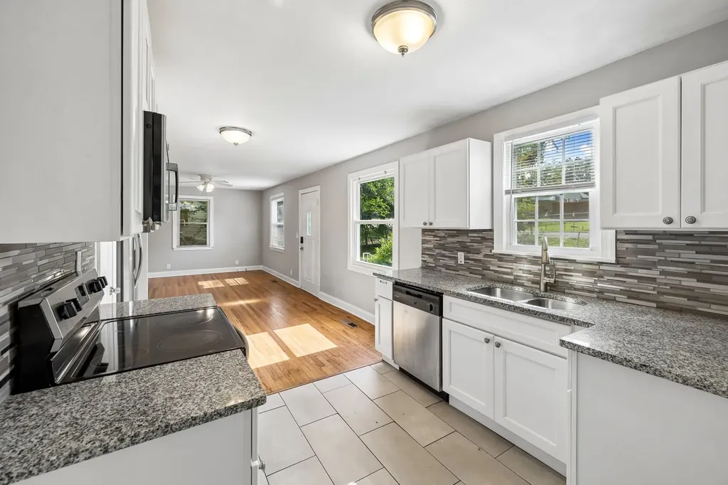 1005 Aladdin Drive Nashville TN 37217