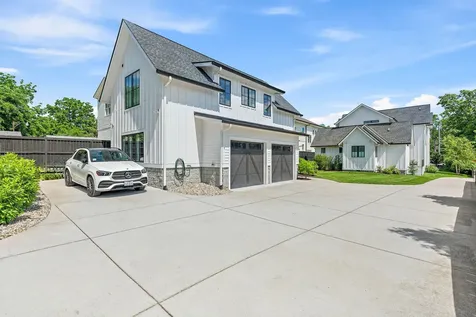 1207 Sweetbriar Avenue Nashville TN 37212