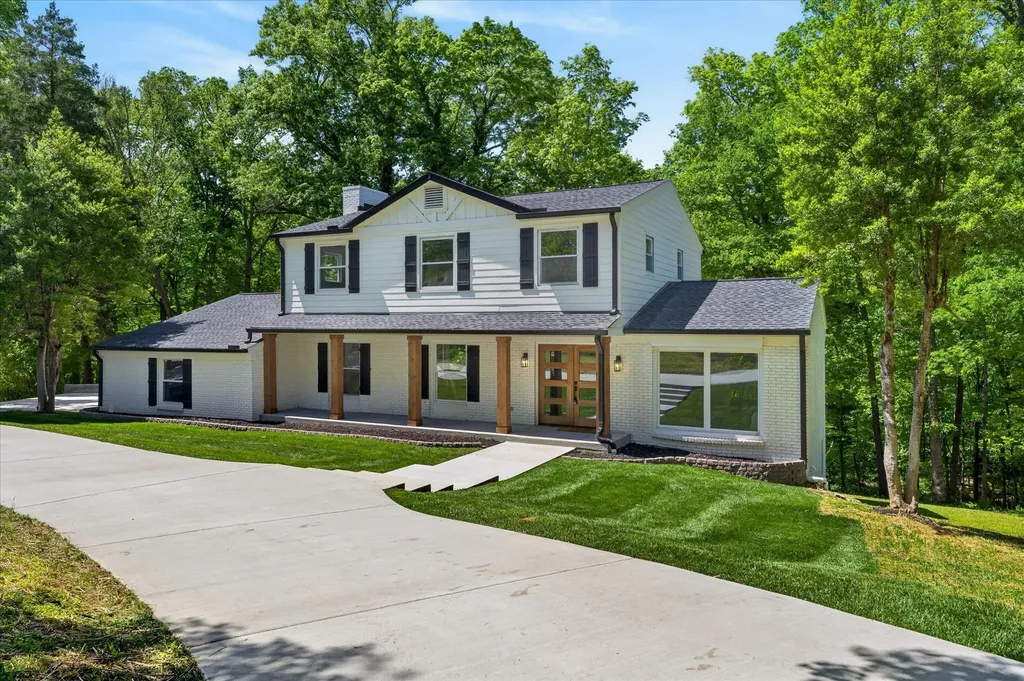 1640 Simpson Drive Clarksville TN 37043