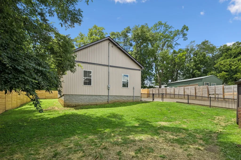 427 Haynes Street Lewisburg TN 37091