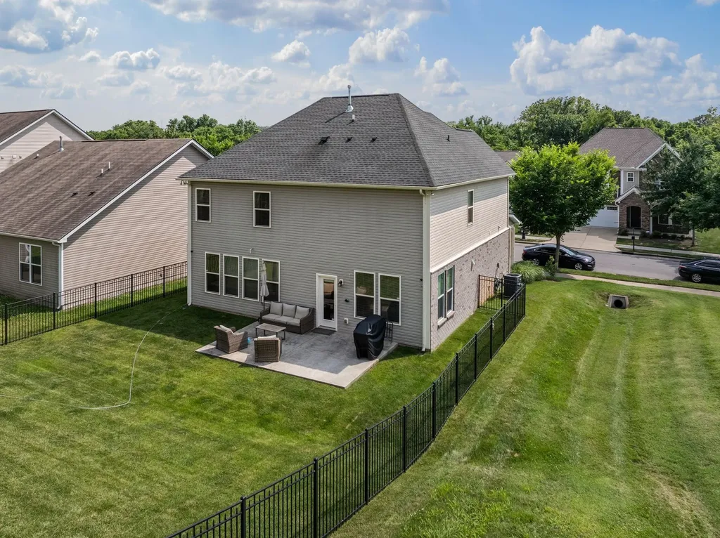 1872 Stonewater Drive Hermitage TN 37076