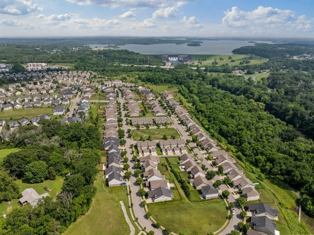 1872 Stonewater Drive Hermitage TN 37076