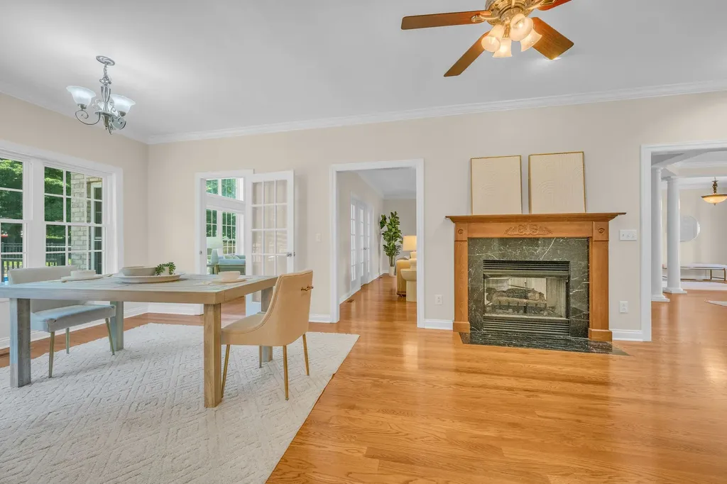 111 Bryton Court Burns TN 37029