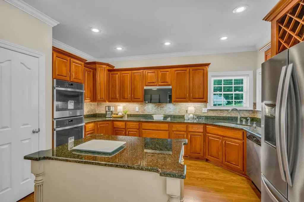 111 Bryton Court Burns TN 37029