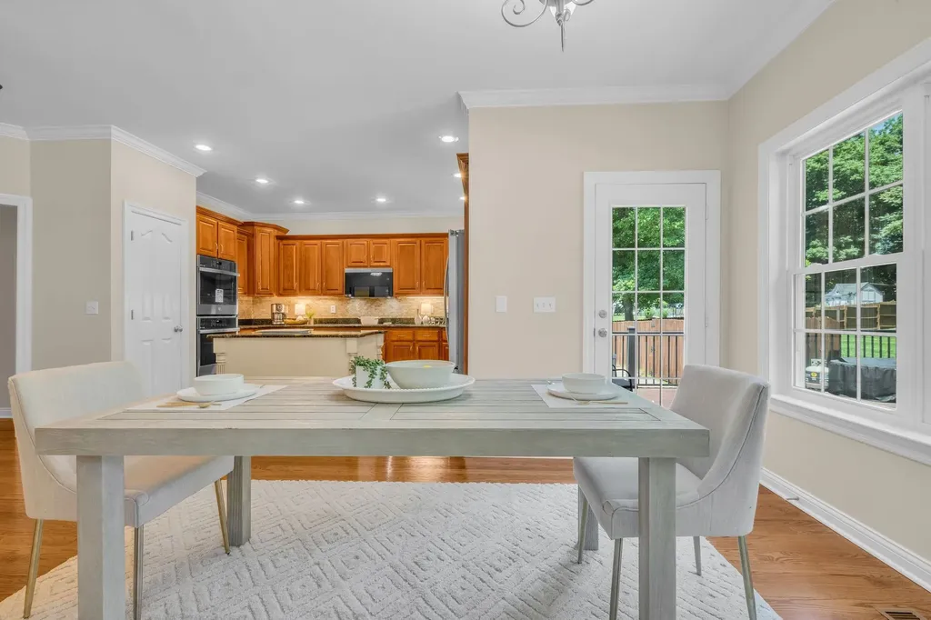 111 Bryton Court Burns TN 37029