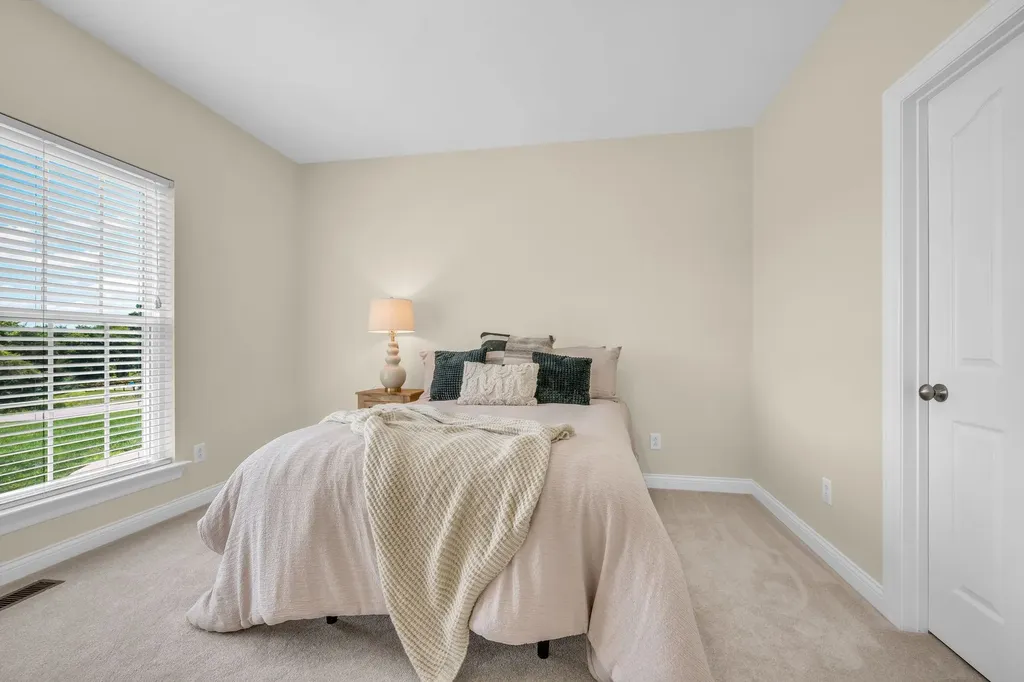 111 Bryton Court Burns TN 37029