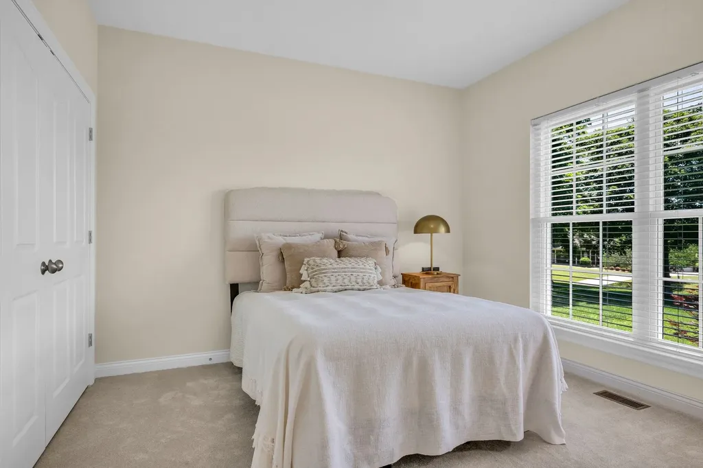 111 Bryton Court Burns TN 37029