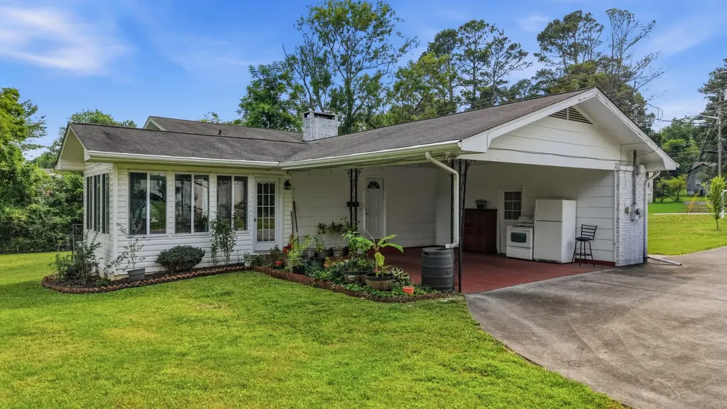 2100 Peerless Road, NW Cleveland TN 37311