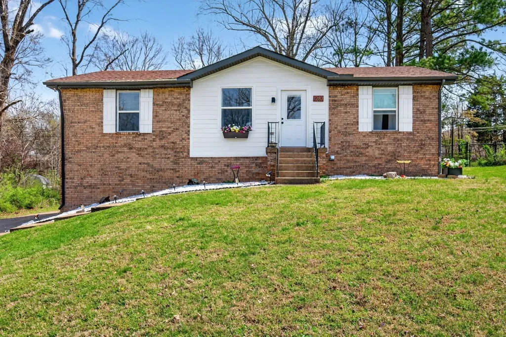 1287 Jostin Drive Clarksville TN 37040