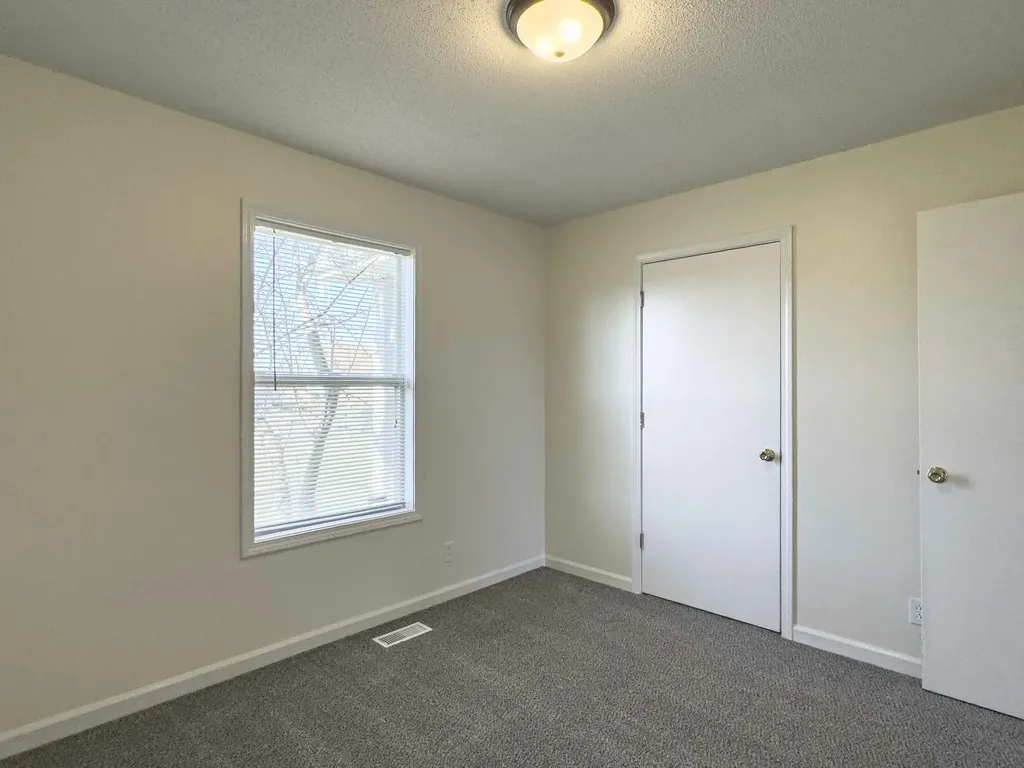 104 Waterford Drive Oak Grove KY 42262