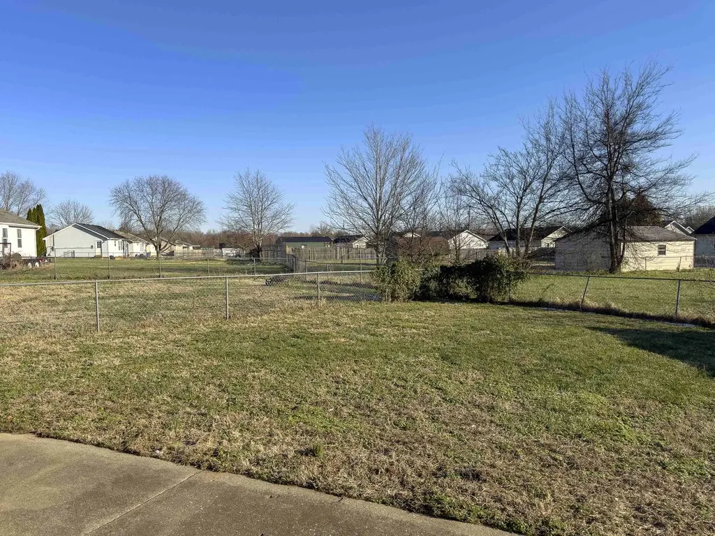 104 Waterford Drive Oak Grove KY 42262