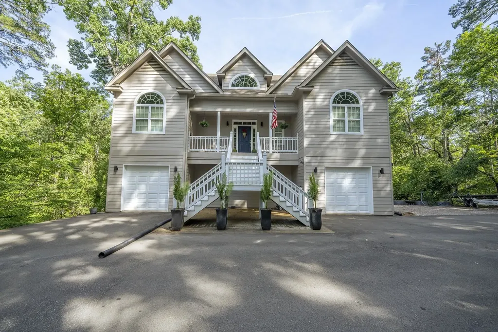 120 Knotty Oaks Trail Counce TN 38326