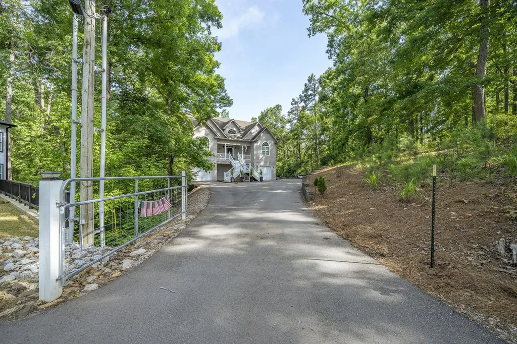 120 Knotty Oaks Trail Counce TN 38326