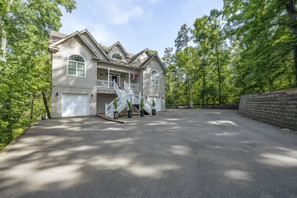 120 Knotty Oaks Trail Counce TN 38326