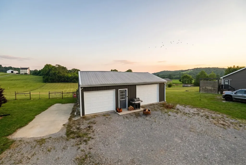 425 Hickman Road Liberty TN 37095