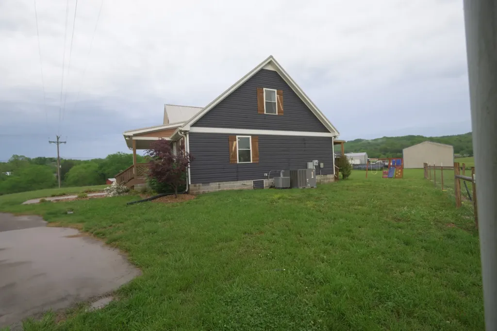 425 Hickman Road Liberty TN 37095
