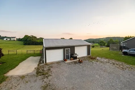 425 Hickman Road Liberty TN 37095