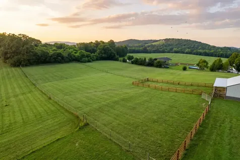 425 Hickman Road Liberty TN 37095