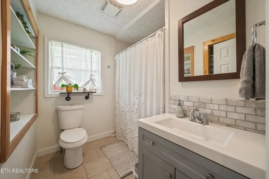 636 Robertsville Road Oak Ridge TN 37830