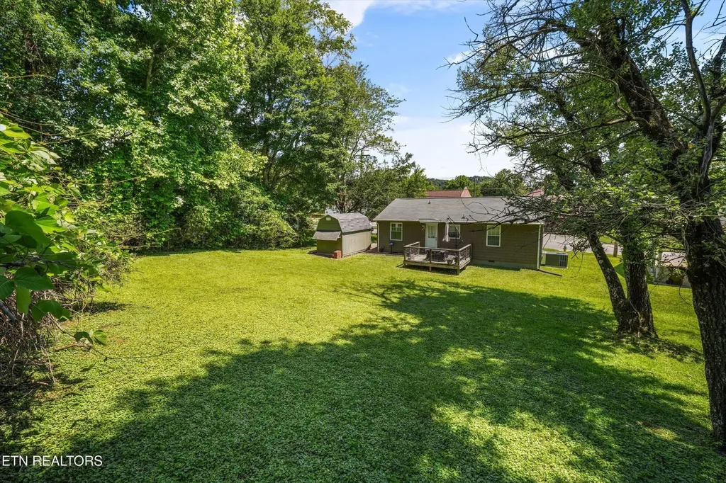 636 Robertsville Road Oak Ridge TN 37830