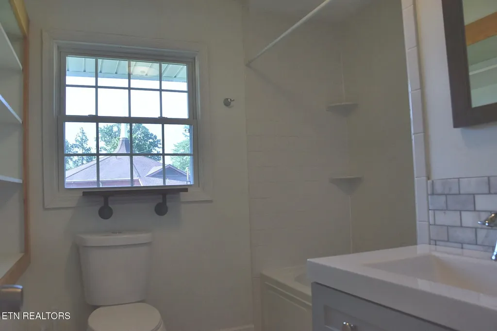 636 Robertsville Road Oak Ridge TN 37830
