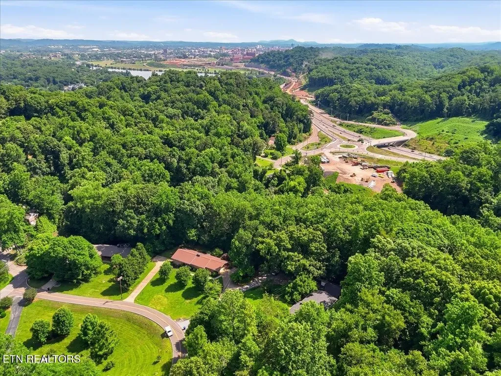 3304 SW Timberlake Drive Knoxville TN 37920