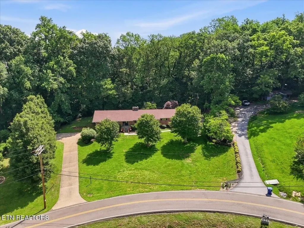 3304 SW Timberlake Drive Knoxville TN 37920