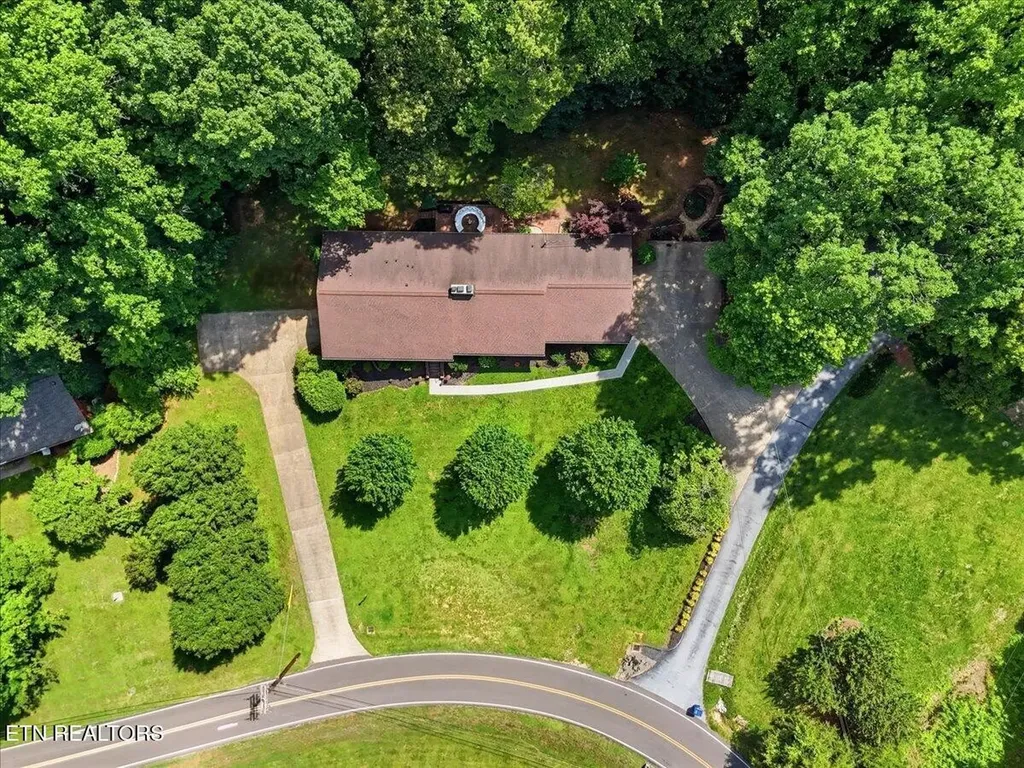 3304 SW Timberlake Drive Knoxville TN 37920