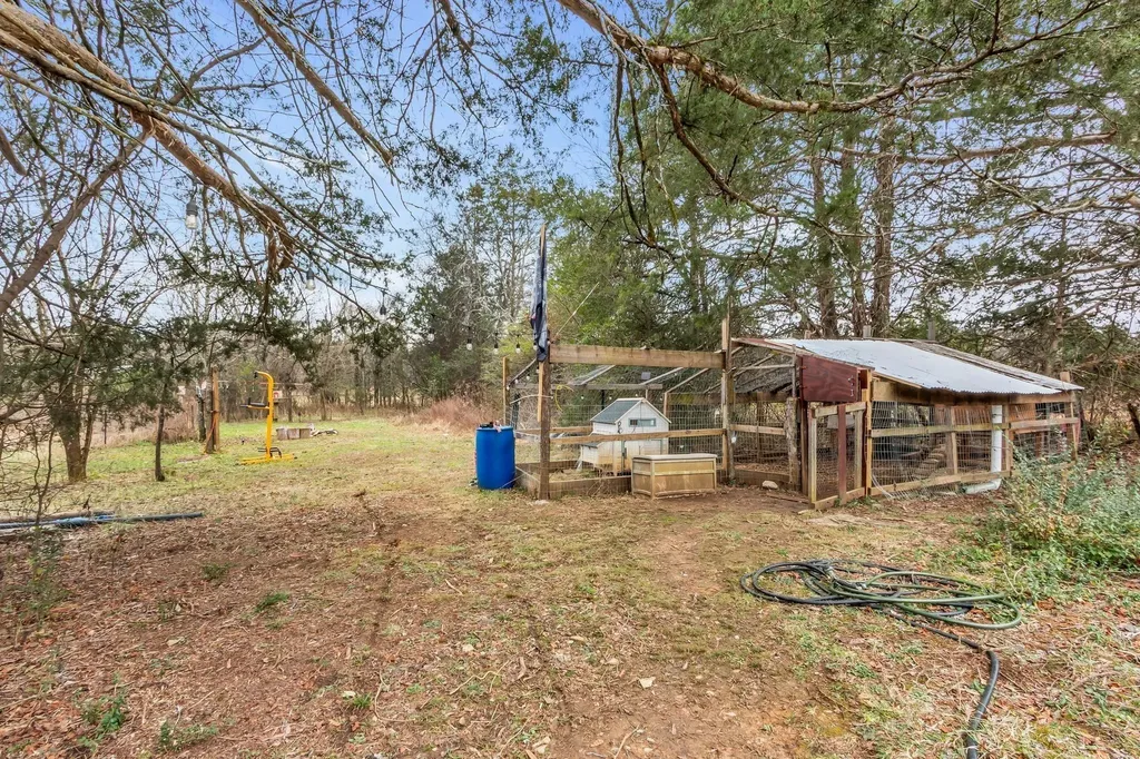 4897 Pyles Road Chapel Hill TN 37034