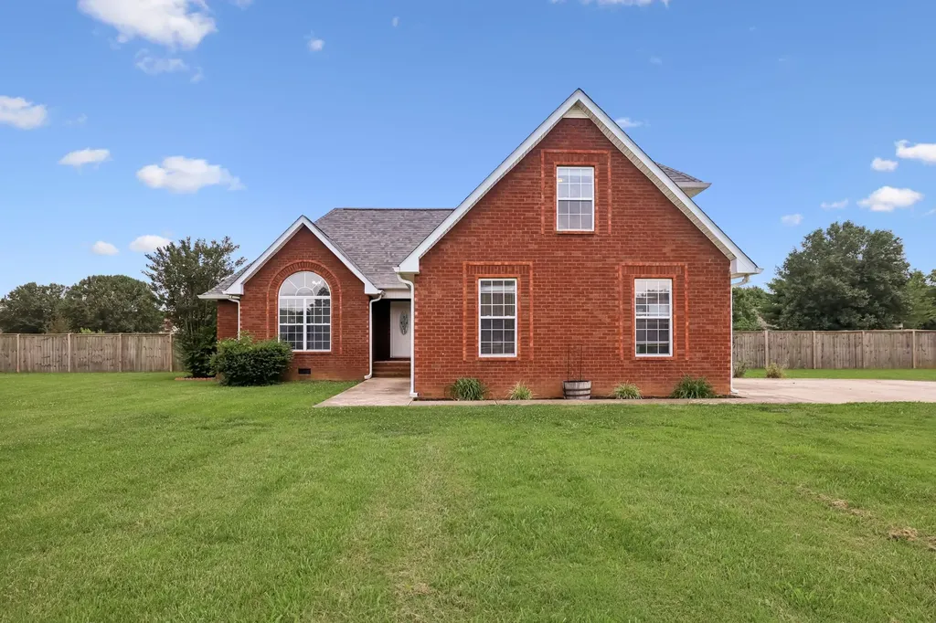 1991 Young Lane Chapel Hill TN 37034