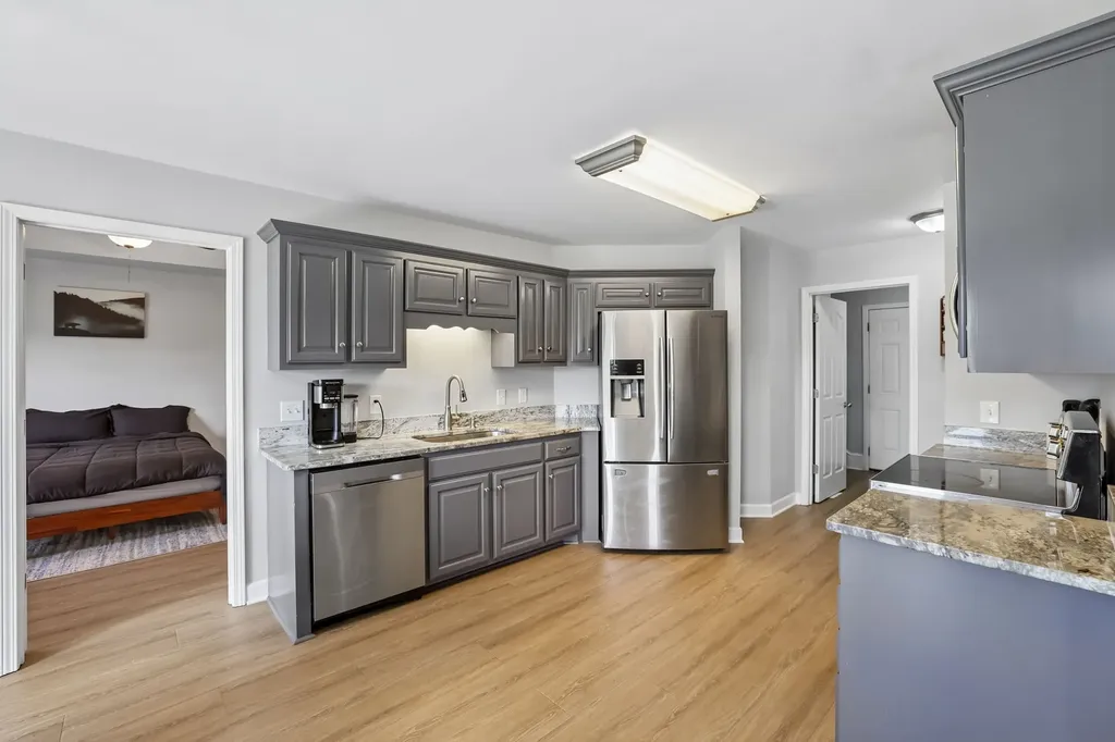 1991 Young Lane Chapel Hill TN 37034