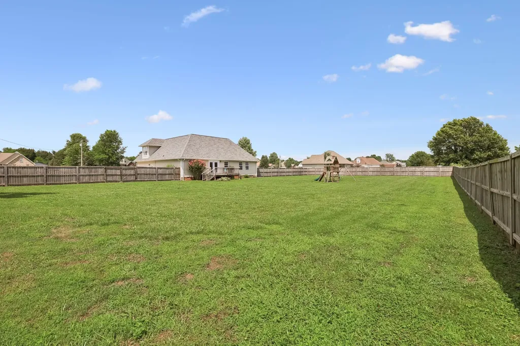 1991 Young Lane Chapel Hill TN 37034