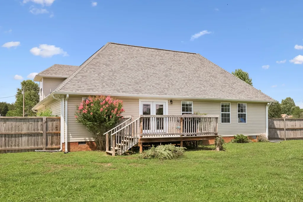 1991 Young Lane Chapel Hill TN 37034
