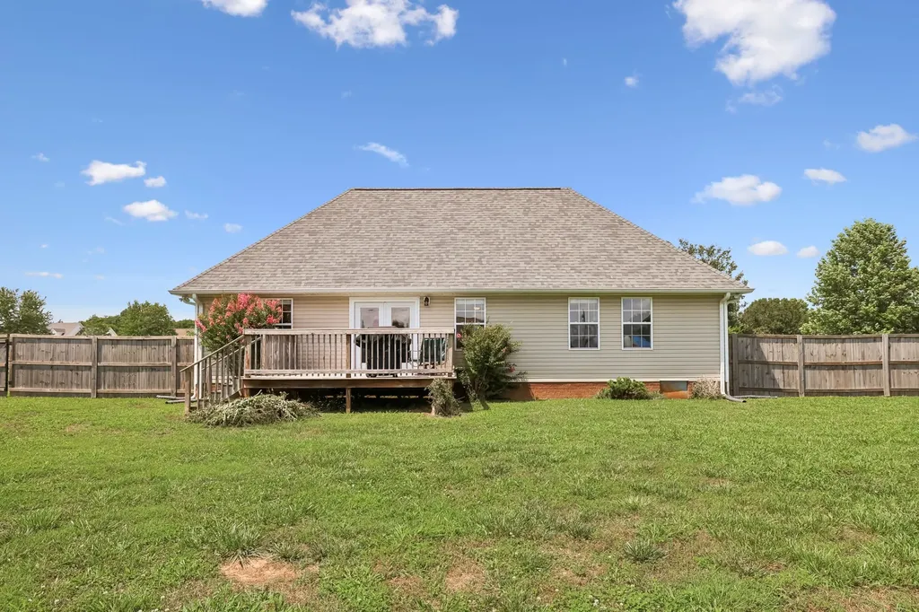 1991 Young Lane Chapel Hill TN 37034