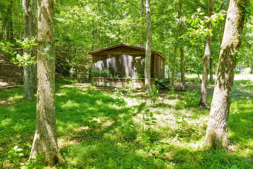 16129 Lakewood Drive Sale Creek TN 37373