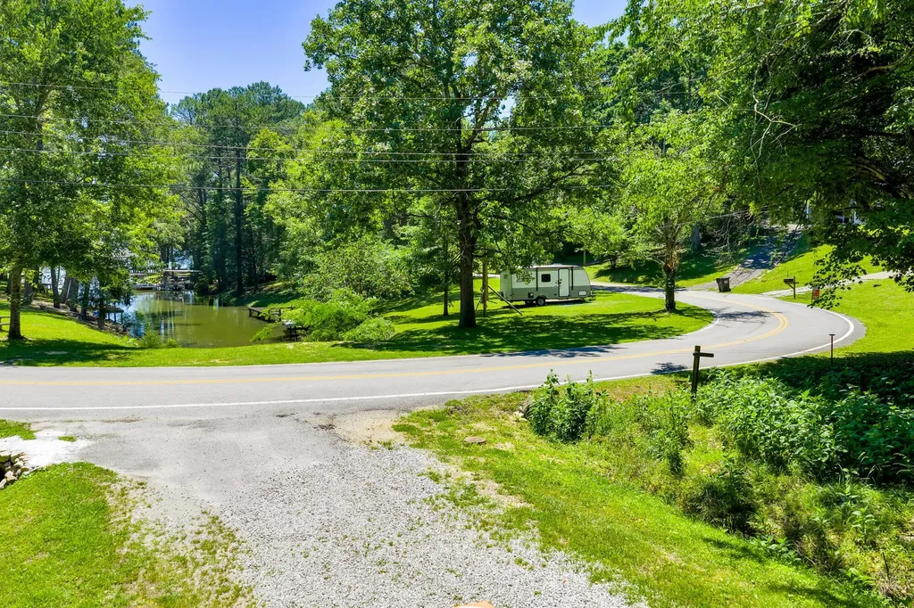 16129 Lakewood Drive Sale Creek TN 37373