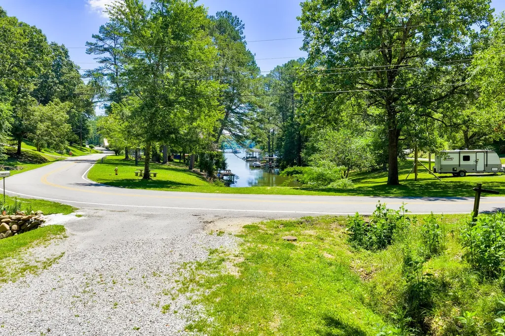16129 Lakewood Drive Sale Creek TN 37373