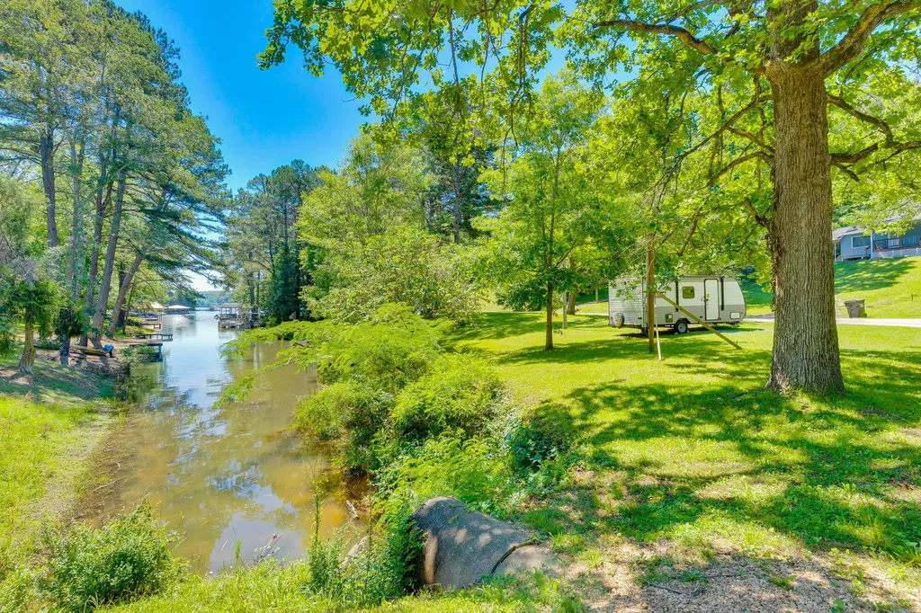 16129 Lakewood Drive Sale Creek TN 37373