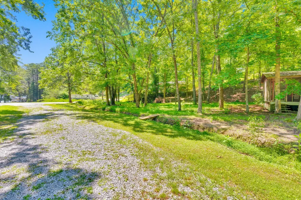 16129 Lakewood Drive Sale Creek TN 37373