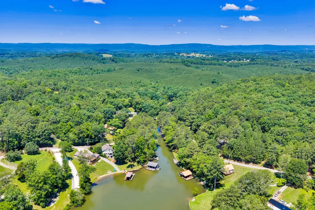 16129 Lakewood Drive Sale Creek TN 37373